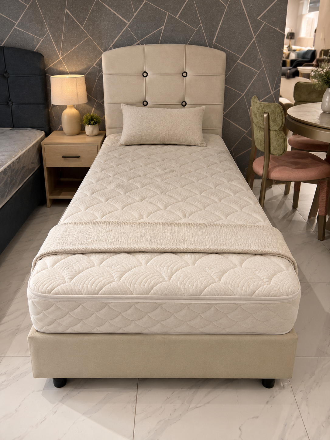 Einzelbett 90×190 cm – mit Matratze &amp; Stauraum